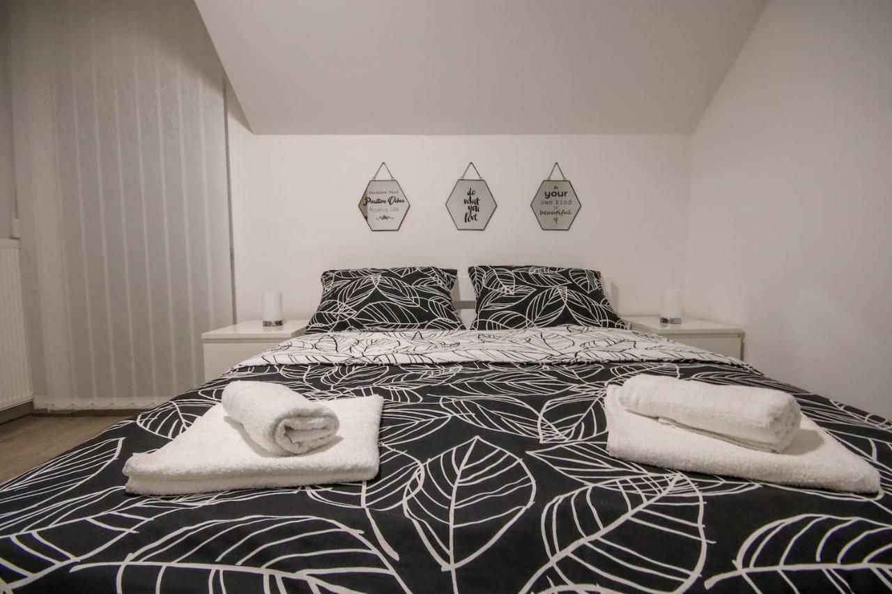 Apartman F&F Otočac Εξωτερικό φωτογραφία