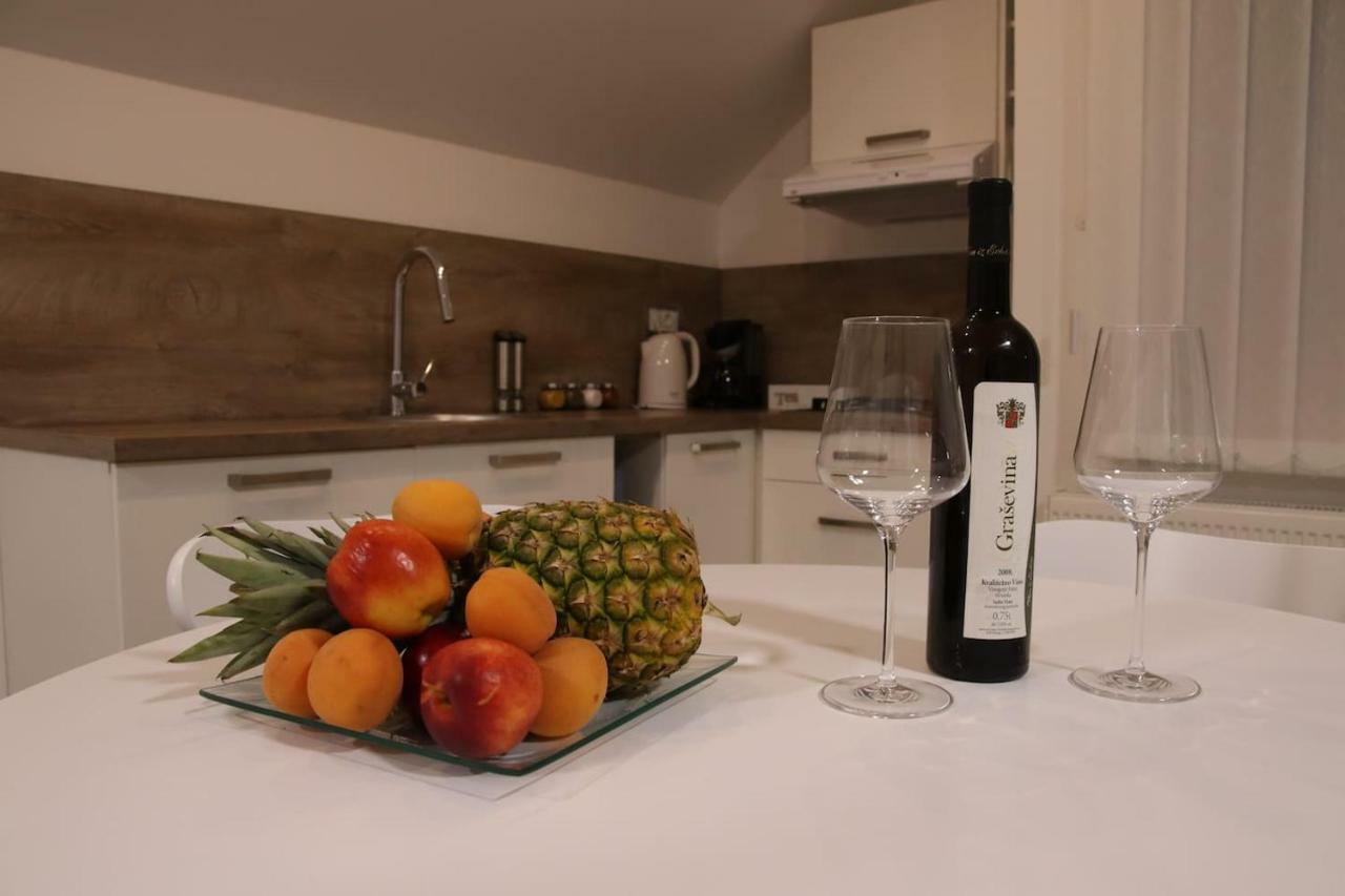 Apartman F&F Otočac Εξωτερικό φωτογραφία